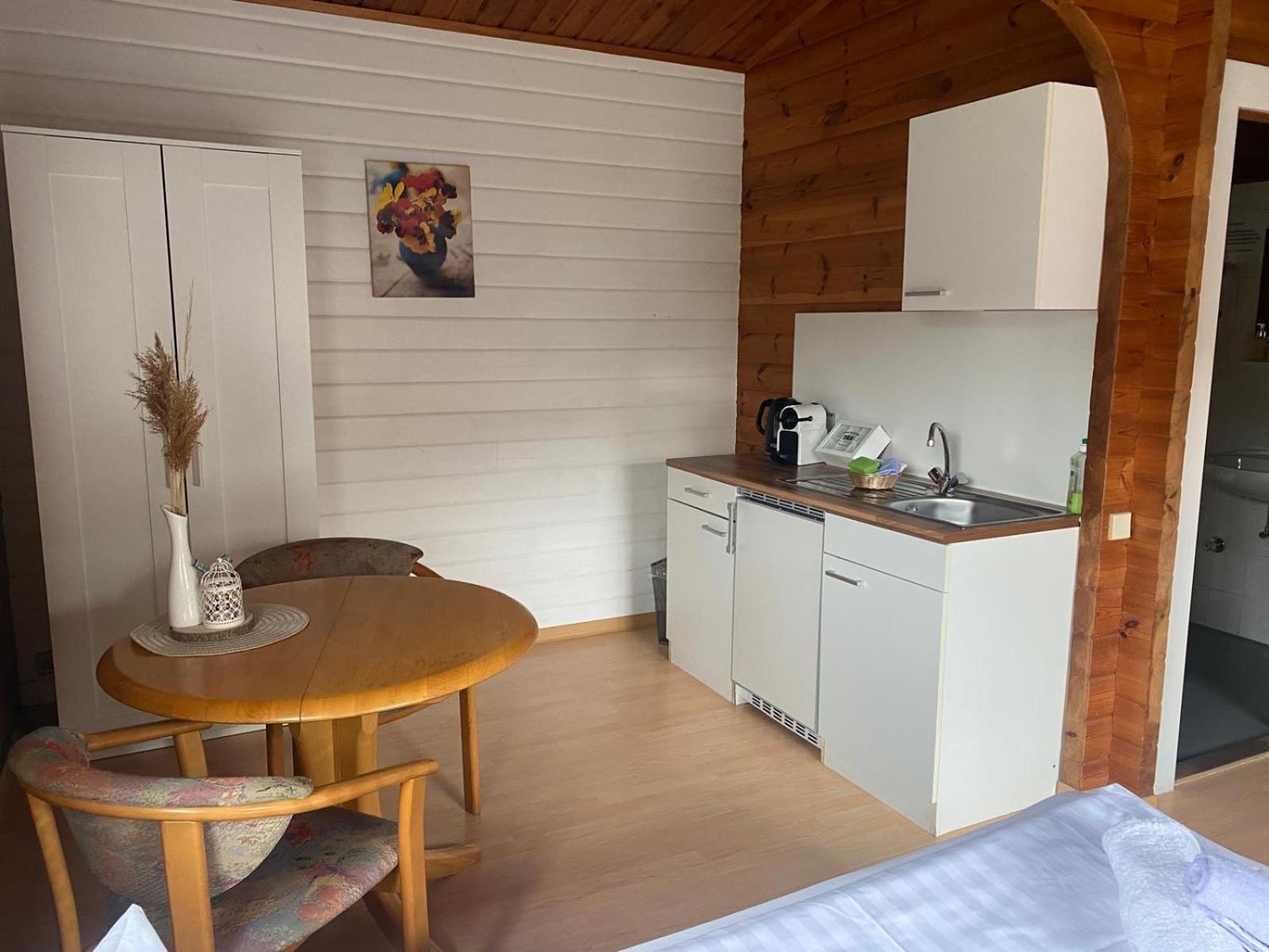 Abb Sportcenter Gaensefurth, Doppelzimmer Ohne Kueche, Standard Doppelzimmer Mit Kueche Hecklingen  Εξωτερικό φωτογραφία